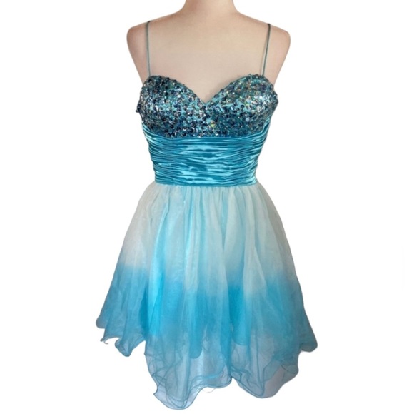 Fiesta Homecoming Dress Blie - Picture 1 of 5